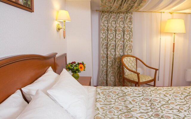 Assambleya Nikitskaya Hotel