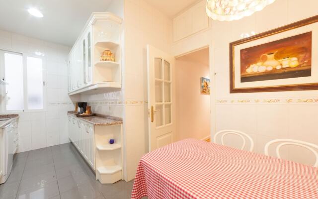 Classical Flat in Barrio Salamanca  by Allô Housing