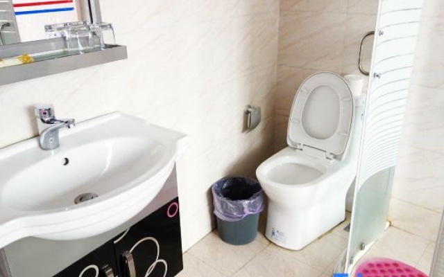 Shuyezi Hotel – Bathroom – Shanghai