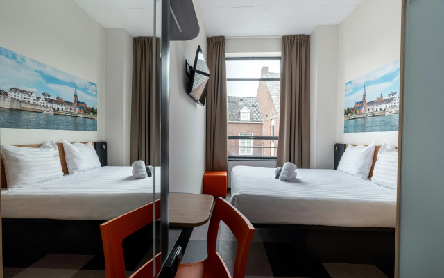 easyHotel The Hague Scheveningen Beach