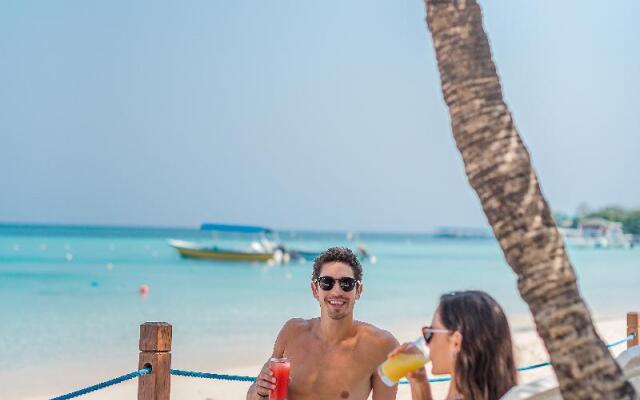 Paradise Beach Hotel & Resort