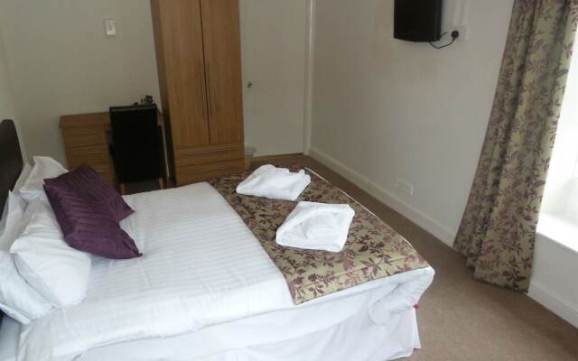 Eliot House Hotel