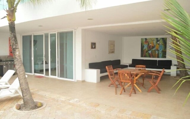 Casa Punta Icacos