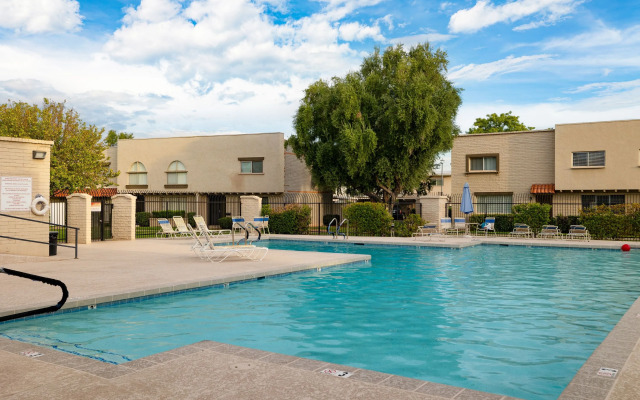 Old Town Treasure by Avantstay Central Location