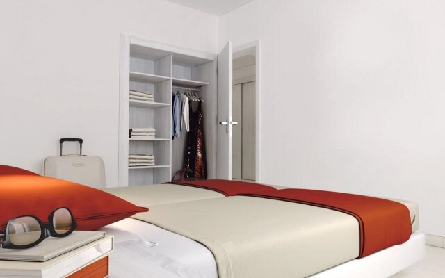 Hotel Illot Suites