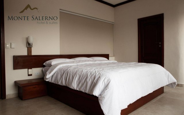 Monte Salerno Hotel & Suites