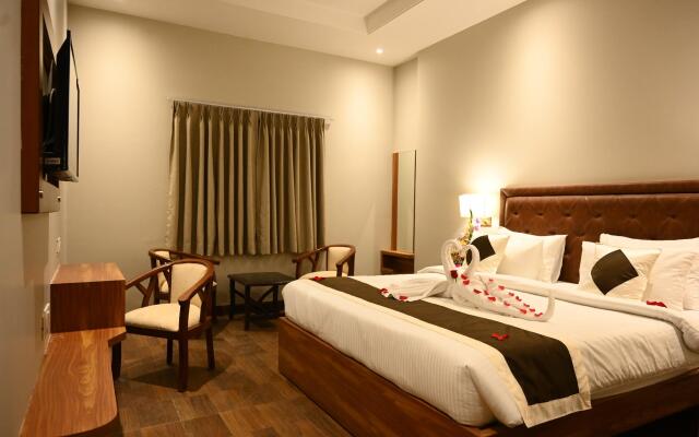 Neel Clarks Inn Express Agra
