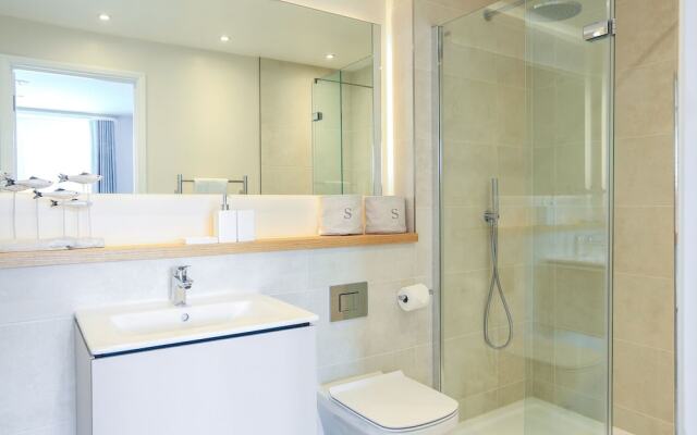 Saltstone, 3 Island Place