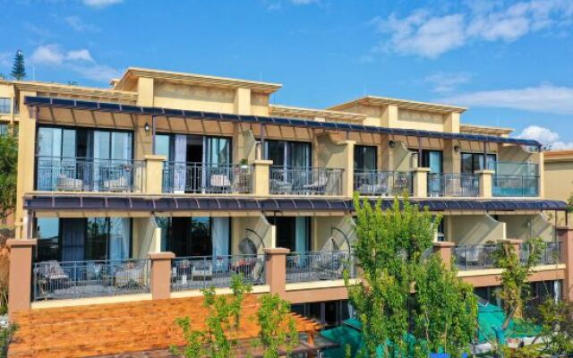 No.23 Lake View Courtyard