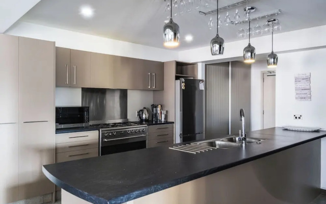 Manor Place Apartment
