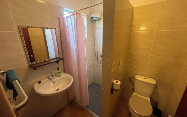 Dive Hut - Boutique Apartments