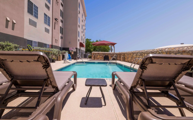 Comfort Suites El Paso Airport