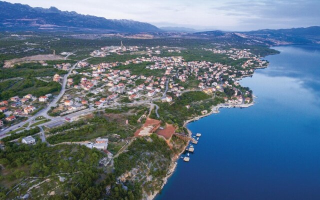 Stunning Home in Maslenica With Wifi and 3 Bedrooms