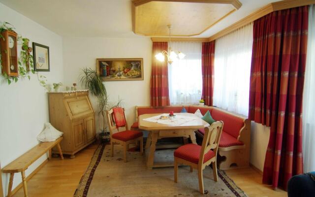 Great Holiday Home in Hippach With sun Terrace
