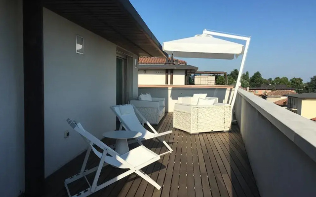 Skyloft Rooms