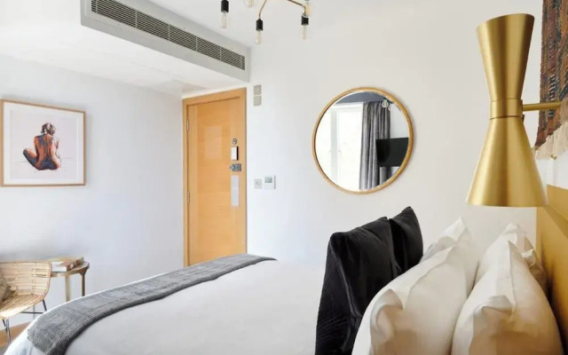 Central Stays by REMOTLYS.com