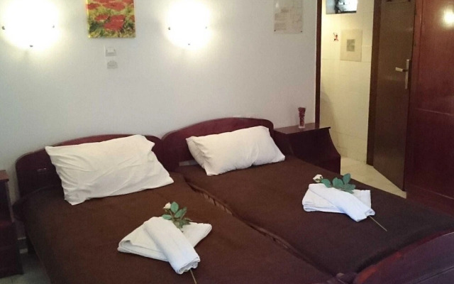 Spacious Apartment in Plataanias with Swimming Pool