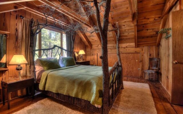 Charming Cascade Chalet