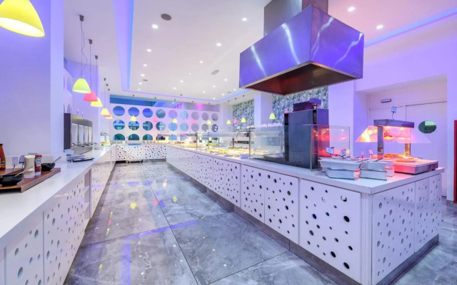 River Rock Hotel