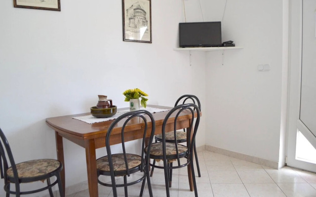 Nice Apartment Leda In Center