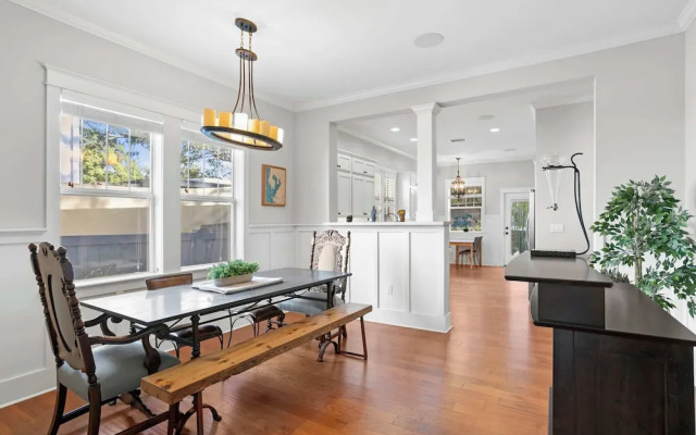 Sunset Bungalow With Hot Tub - 6ppl