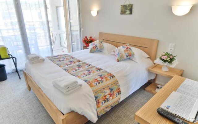 Hotel Sables D'or