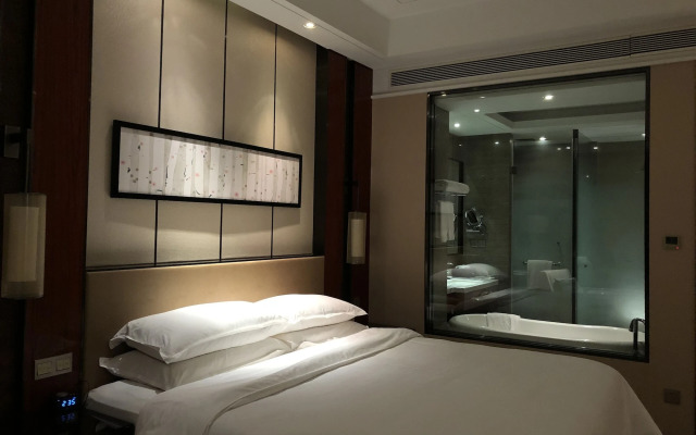 Sheraton Langfang Chaobai River Hotel