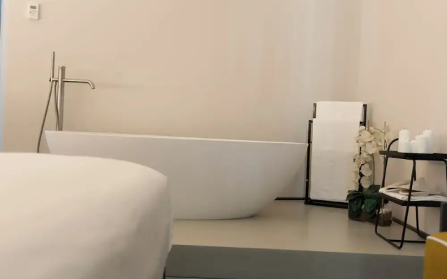Ad Aram Suites