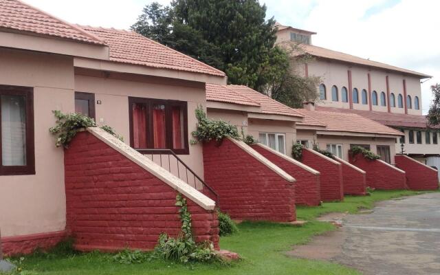 Hotel Lakeview Ooty