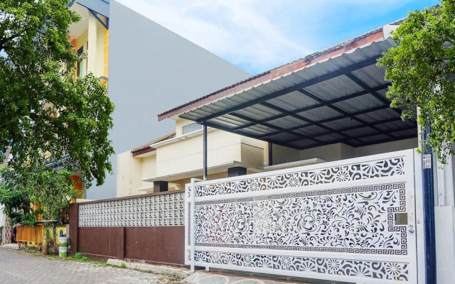 SPOT ON 91615 Arumba Guest House Syariah