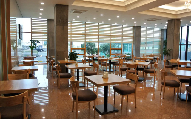 Jeju Noblesse Tourist Hotel
