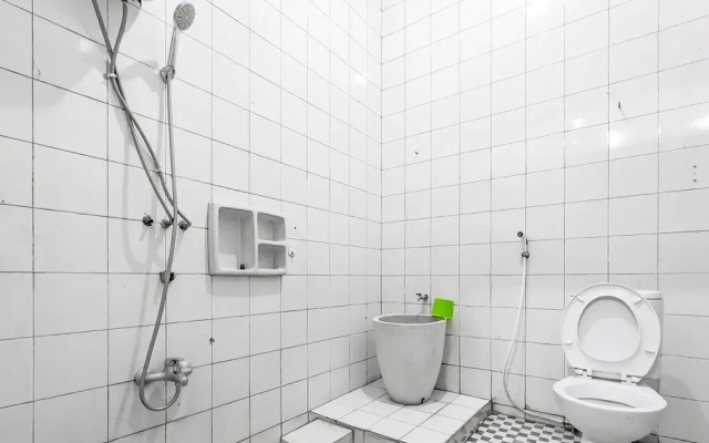 Urbanview Alza by RedDoorz
