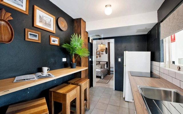 Manly Waves Studios & Apartments