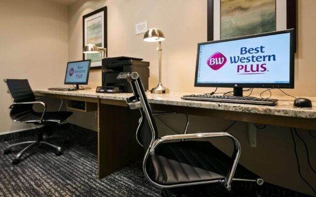 Best Western Plus Chestermere Hotel