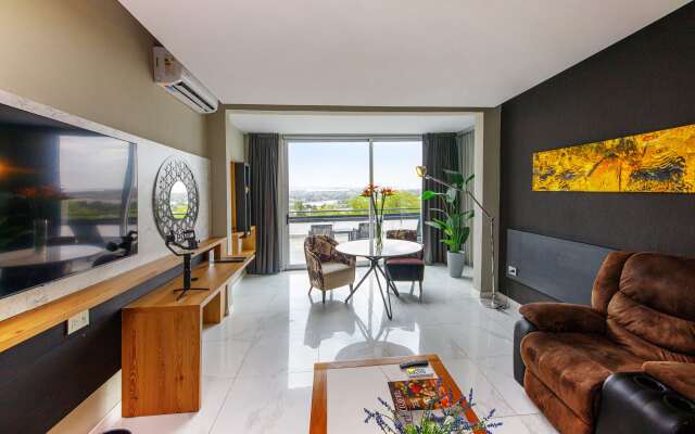 Pinares Panorama Suites & Spa