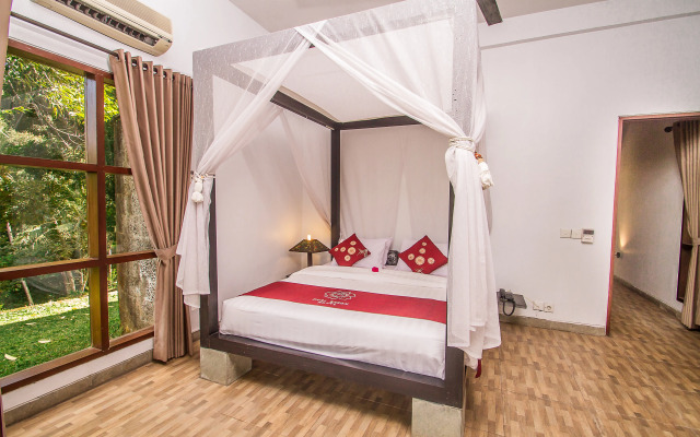 Puri Saron Hotel Madangan