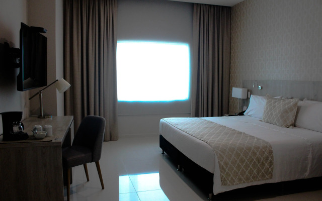 Hotel Dorado Plaza Alto Prado