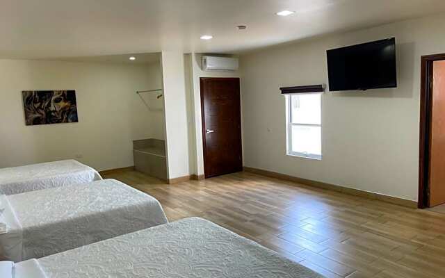 Hotel Plaza OSCARCEL