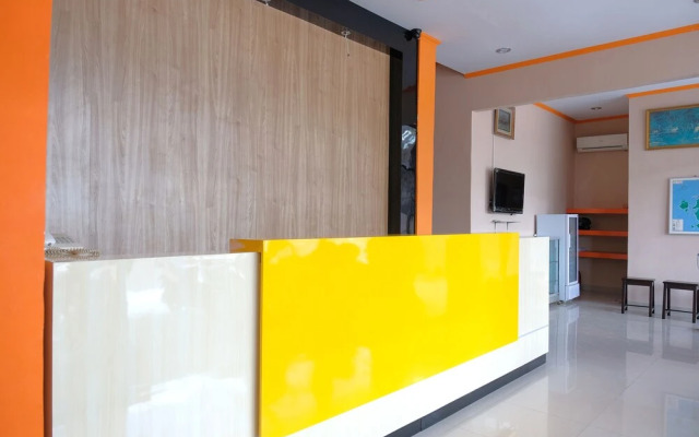 OYO 1149 Hotel Mustika