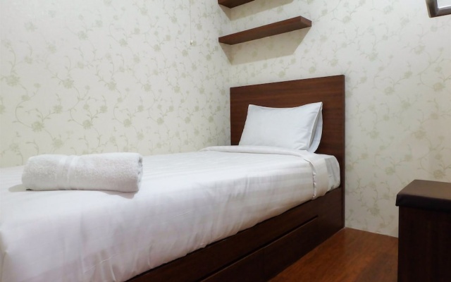 Modern Room Bassura Apartment With Direct Access To Shopping Center – Guest Rooms – Jakarta