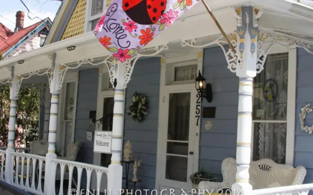 Chantilly Lace Inn