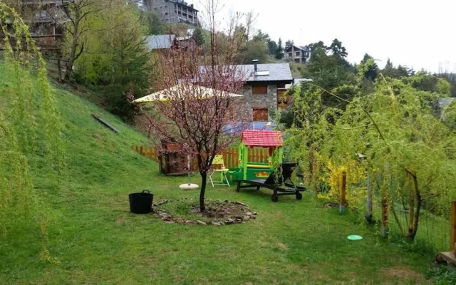 Hostal Xalet Refugi Pere Carné - Hostel