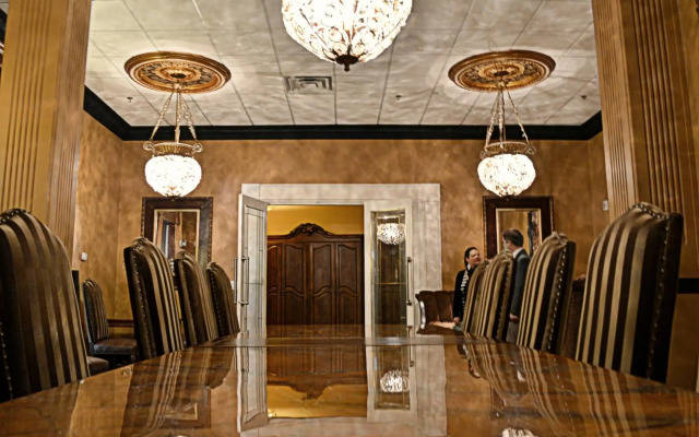 Grant Hall Hotel