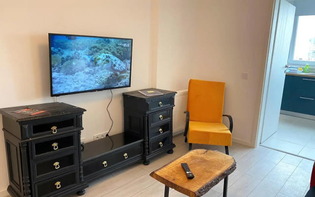 PLAZA VIEW Studio