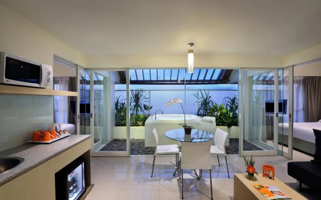 HARRIS Hotel & Residence Sunset Road Bali