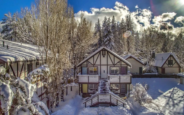 Big Bear Spa Suites