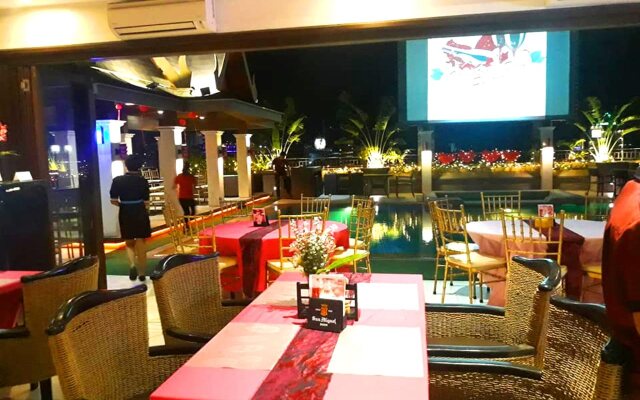 Prime Asia Hotel