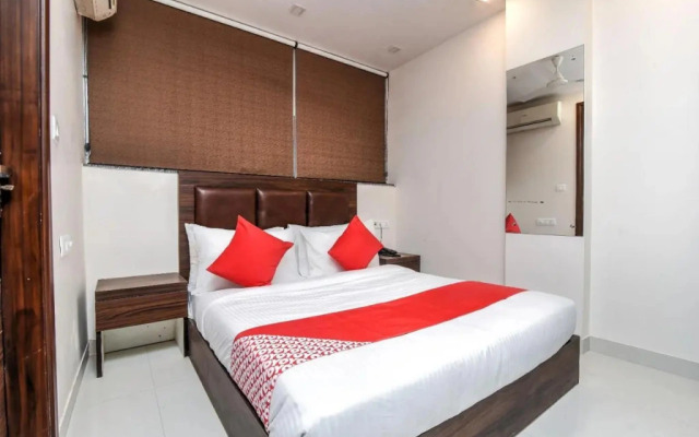 Priya Stays by OYO Rooms