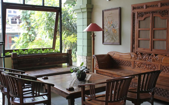 Hotel Winotosastro Garden