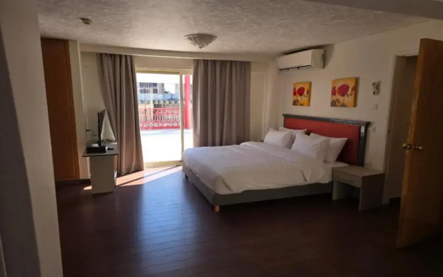 Manara Riva Suites